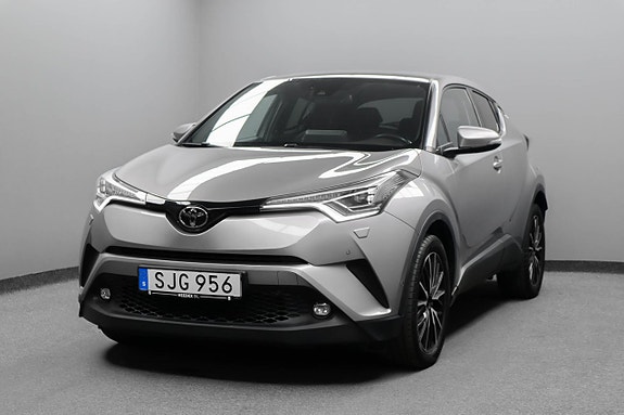 Toyota C-HR 4 of 5