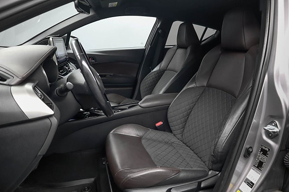 Toyota C-HR 9 of 27