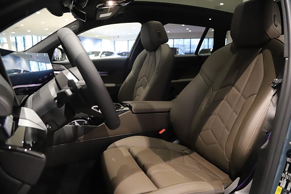 BMW 530e 9 of 15