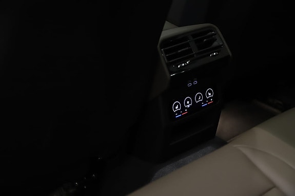 BMW 530e 11 of 15