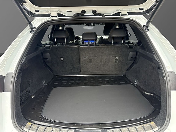 Lexus NX350h 11 of 12