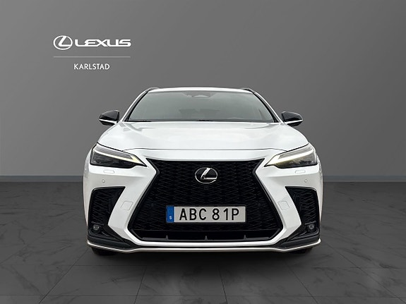 Lexus NX350h 5 of 5
