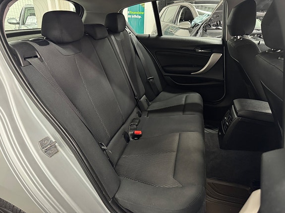 BMW 118d 21 of 25