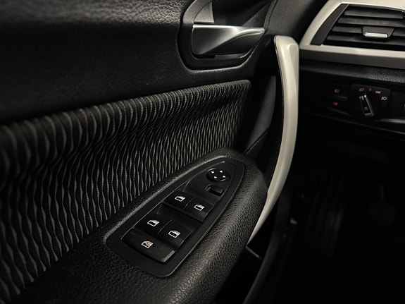 BMW 118d 12 of 25