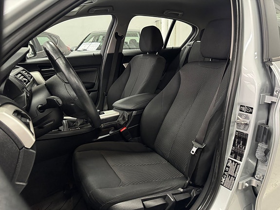 BMW 118d 19 of 25