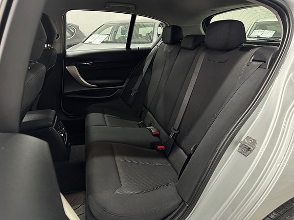 BMW 118d 20 of 25