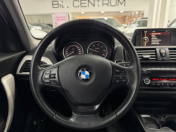 BMW 118d 8 of 25