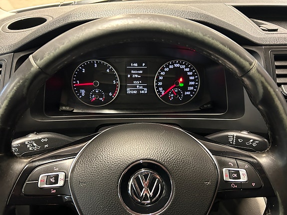 Volkswagen Transporter 7 of 15