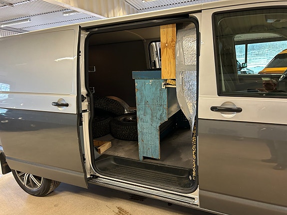 Volkswagen Transporter 14 of 15