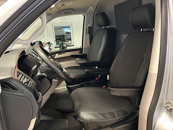 Volkswagen Transporter 9 of 15