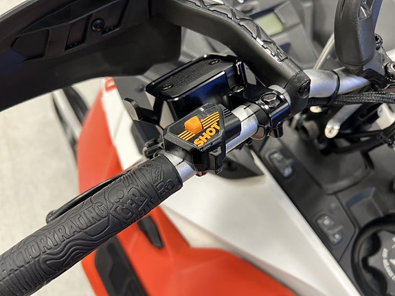 Ski-Doo Summit Expert 154 2020 3 of 4