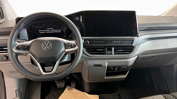 Volkswagen Caravelle 10 of 13