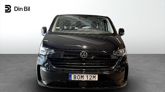Volkswagen Caravelle 4 of 5