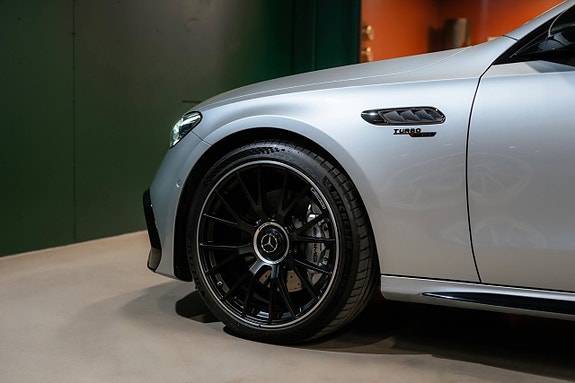 Mercedes-Benz E53 7 of 29