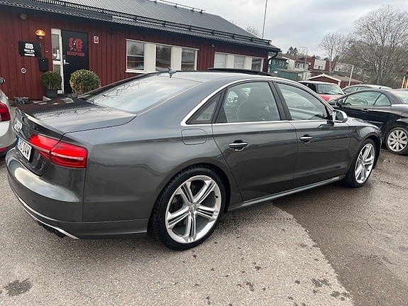 Audi A8 5 of 5