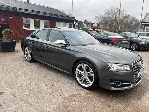 Audi A8 6 of 29