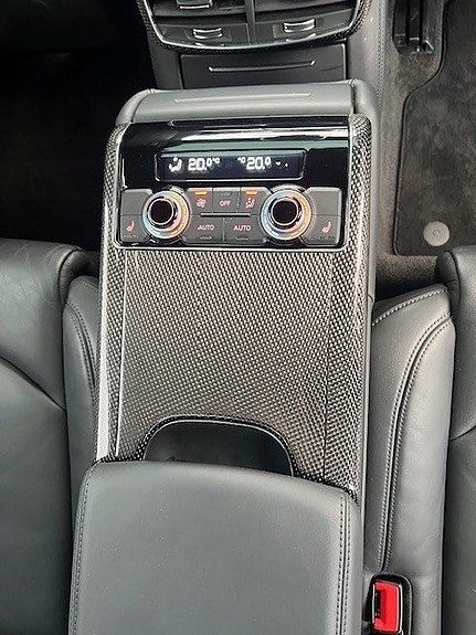 Audi A8 27 of 29