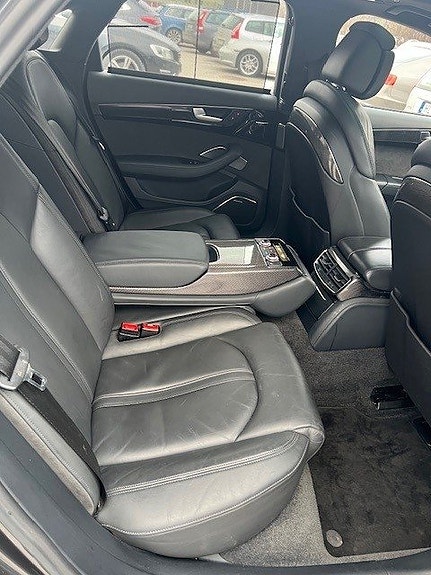 Audi A8 25 of 29
