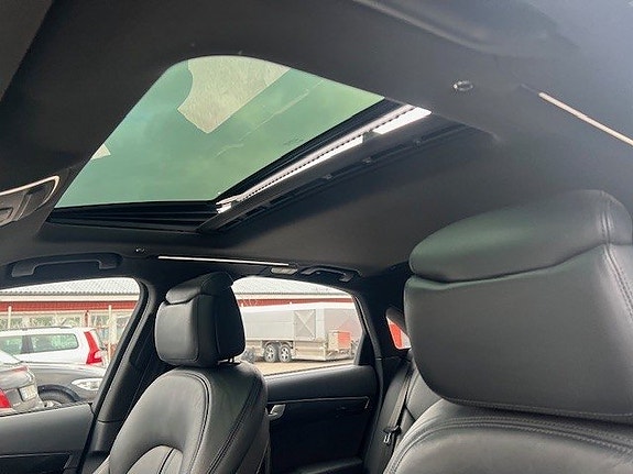 Audi A8 23 of 29