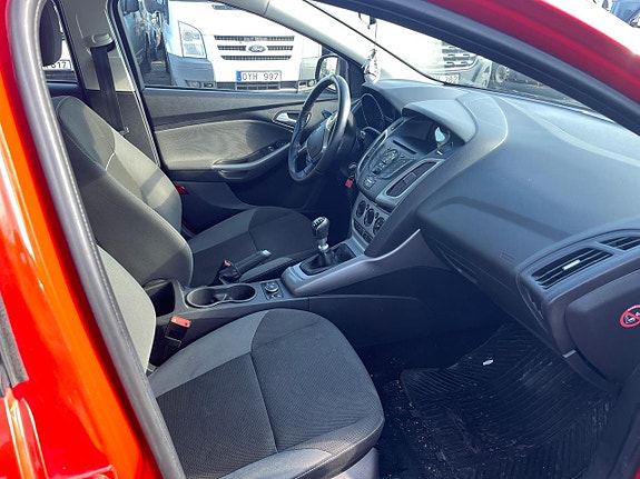 Ford Focus 11 of 14