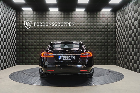 Tesla Model S 6 of 26
