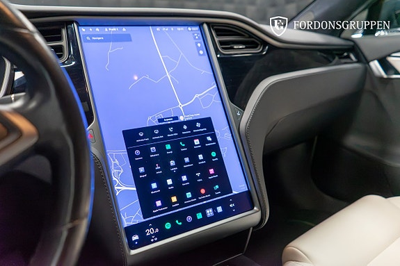 Tesla Model S 25 of 26