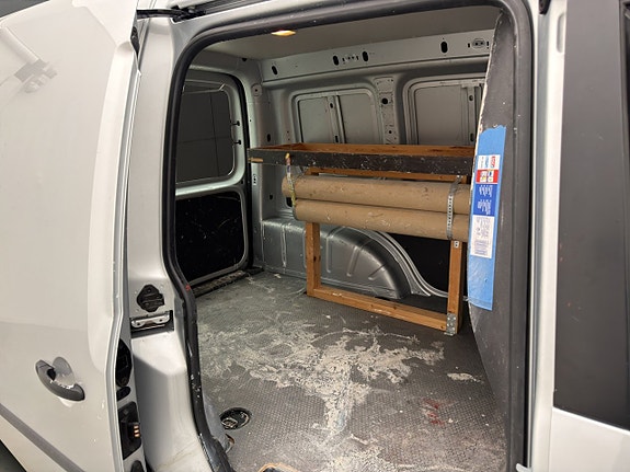Volkswagen Caddy 12 of 25