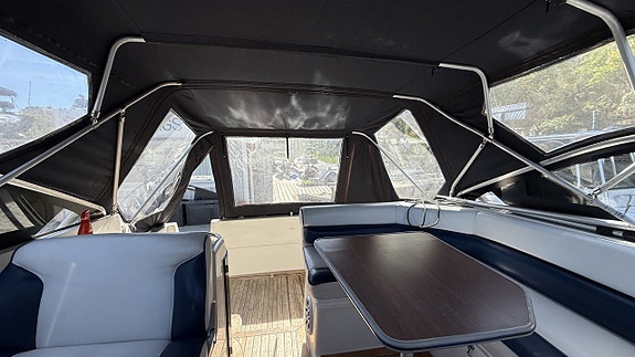 Bayliner 3255 Avanti - 88 / Mercruiser 5,0 MPI - 04 6 of 21