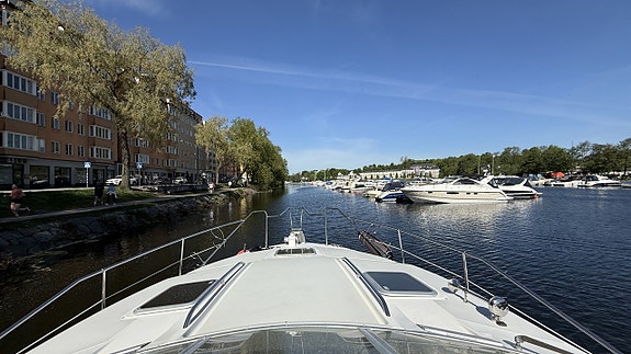 Bayliner 3255 Avanti - 88 / Mercruiser 5,0 MPI - 04 19 of 21