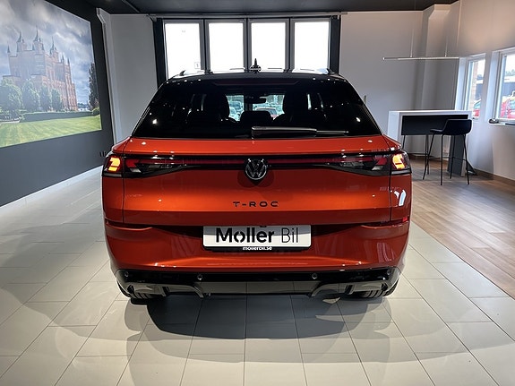 Volkswagen T-Roc 6 of 27