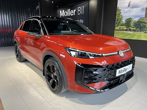 Volkswagen T-Roc 3 of 27