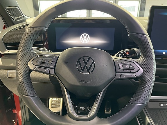 Volkswagen T-Roc 13 of 27
