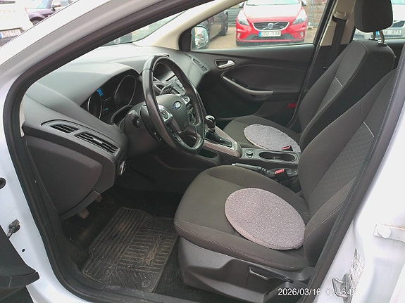 Ford Focus 5 of 11