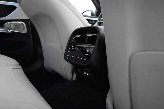 Mercedes-Benz E300 de 18 of 20