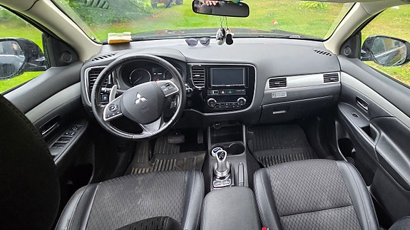 Mitsubishi Outlander 5 of 8