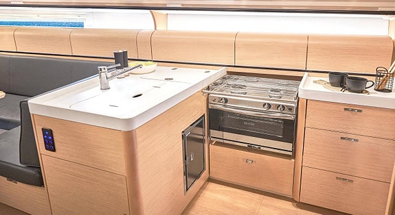 Dehler 38SQ - sex tillbehörspaket på köpet före 31 augusti 9 of 12