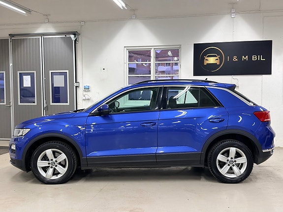 Volkswagen T-Roc 8 of 21