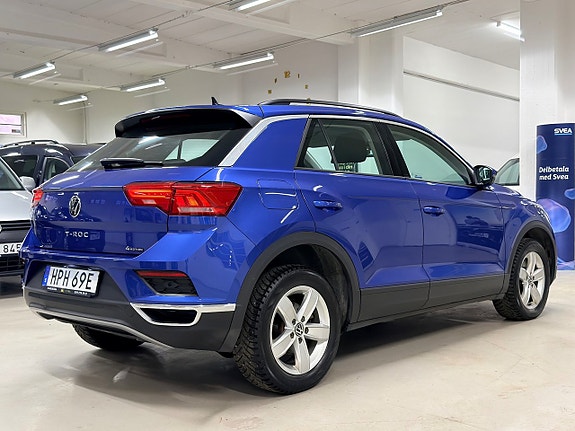 Volkswagen T-Roc 4 of 5