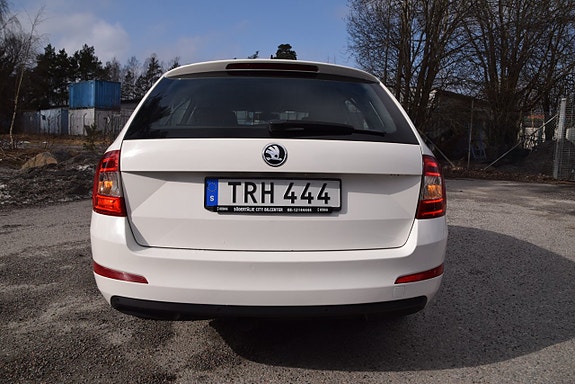 Skoda Octavia 4 of 5