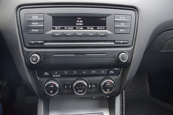 Skoda Octavia 11 of 23