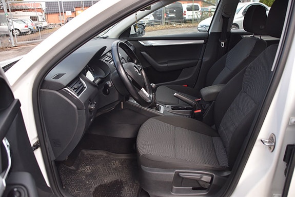 Skoda Octavia 8 of 23