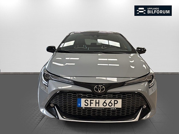 Toyota Corolla 2 of 17