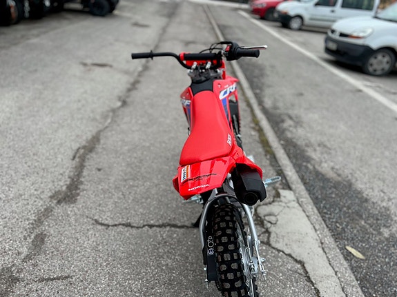 Honda CRF110 4 of 5