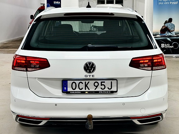 Volkswagen Passat 7 of 24