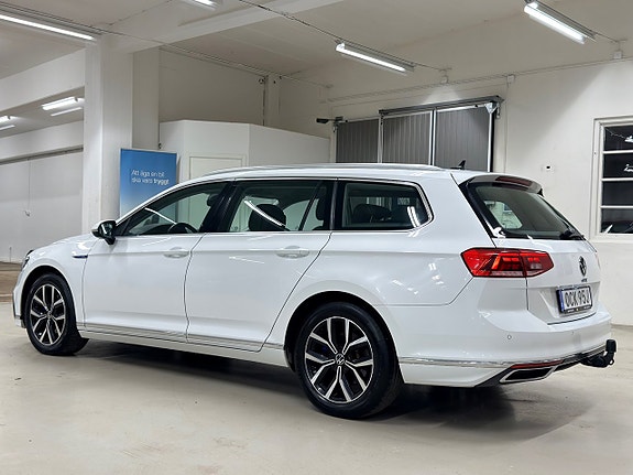 Volkswagen Passat 3 of 5