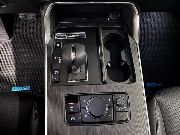 Mazda CX-80 11 of 17