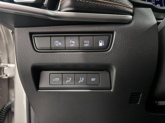 Mazda CX-80 12 of 17
