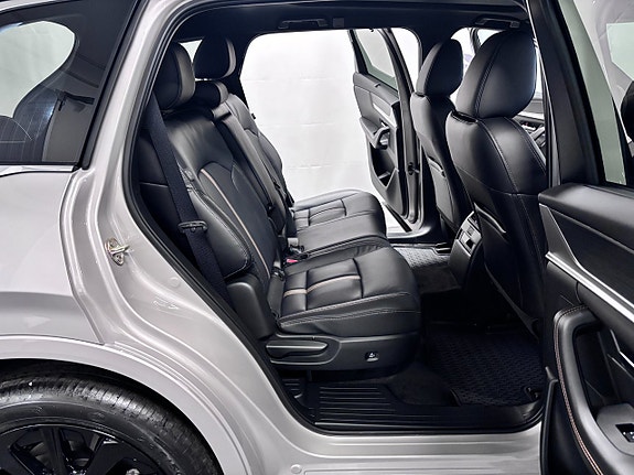 Mazda CX-80 13 of 17