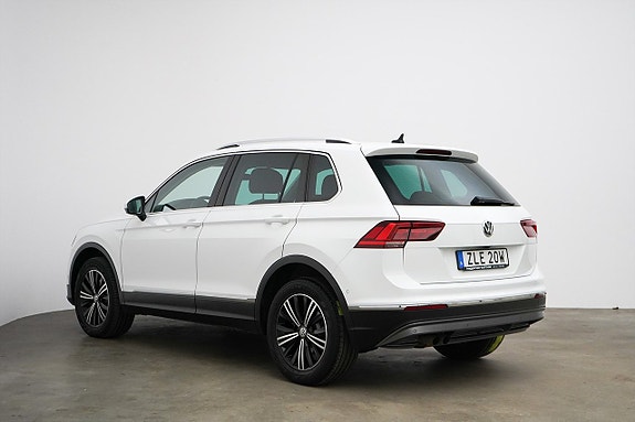Volkswagen Tiguan 4 of 5
