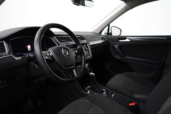 Volkswagen Tiguan 5 of 5